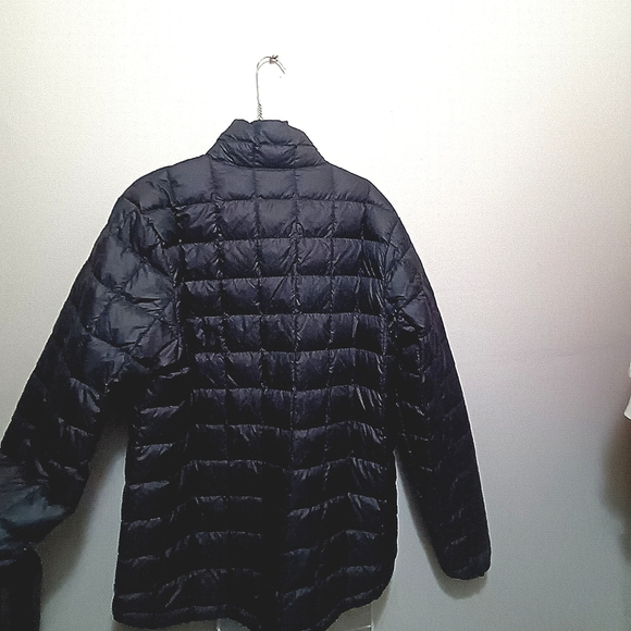 Helly Hansen Ladies Jacket No Hood, Very Light weight & Insulated XL - Picture 6 of 8